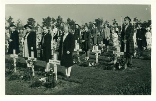 Zoektocht naar mensen die een graf hebben geadopteerd